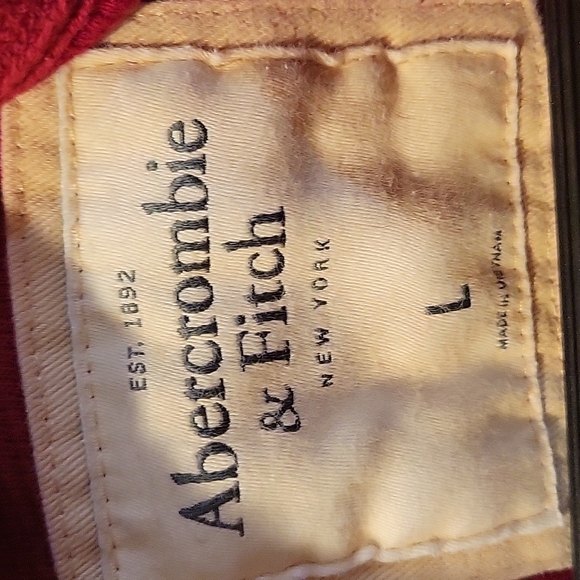 A&F Red long sleeve shirt size L - Picture 3 of 6